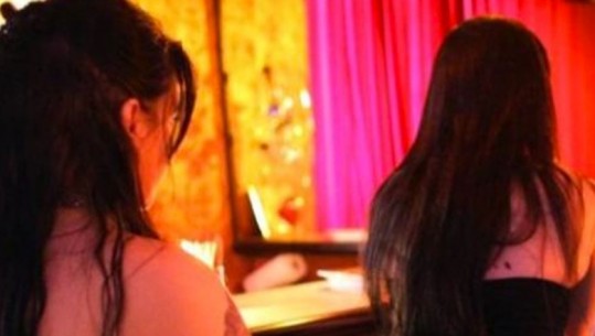 Tiranë, prostitucion në qendër masazhi, në pranga tutorja 21-vjeçare, punonjësja dhe një klient