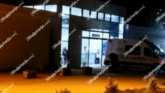Përplasën për vdekje një të moshuar e plagosën një tjetër, kapen 2 të miturit që iu larguan policisë në Kuçovë pas aksidentit me motor