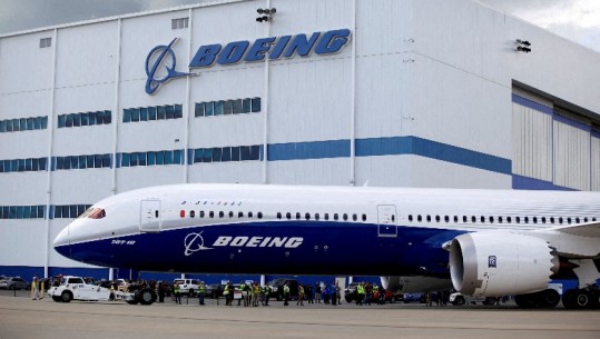 E konfirmon zëdhënësi i kompanisë, Boeing pezullon mbështetjen për linjat ajrore ruse