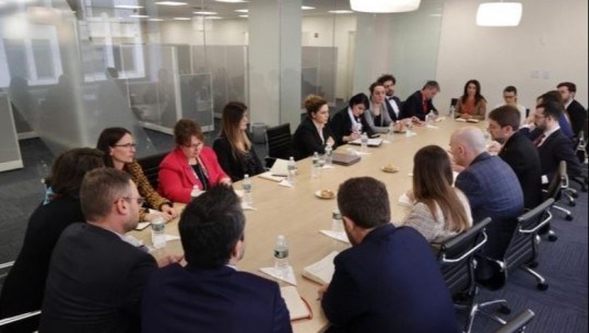 Ministrja e Jashtme mbledhje pune me ekipin shqiptar të Këshillit të Sigurimit: Shqipëria, iniciatore e Grupit të Miqve për Llogaridhënien në Ukrainë