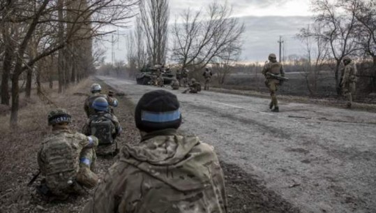 Ushtria ukrainase: Tërheqja e trupave ruse është një mashtrim