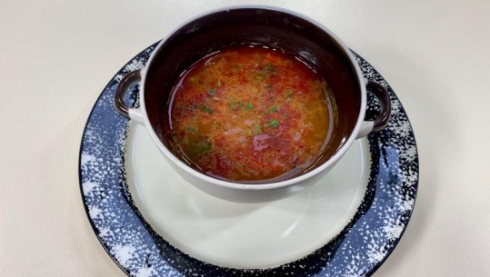 Supë me koçkulla nga zonja Albana