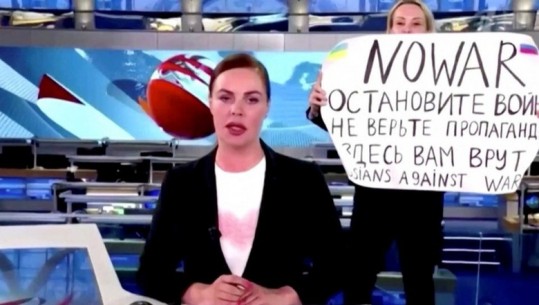 Sa kushton fjala e lirë sot në Rusi? Bllokimi i mediave të pavarura dhe alternativat që përdorin njerëzit për informacionet të pa censuruara