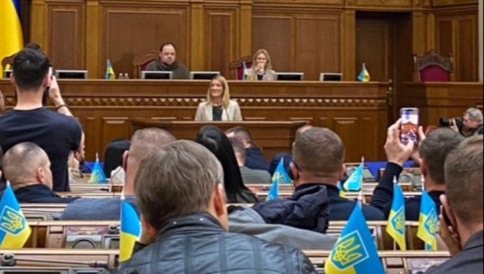  Metsola në Parlamentin ukrainas: Jeni gati për hapin e radhës drejt BE 