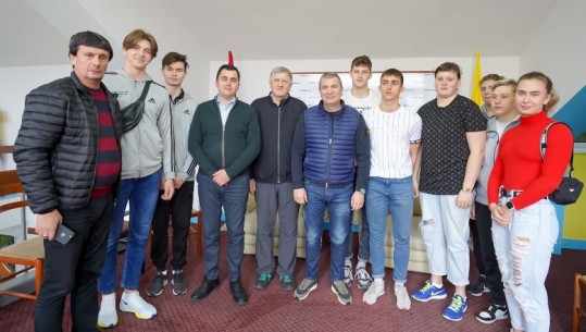 Elbasani hap dyert për 10 sportistë elitarë ukrainas, Gjiknuri: Shqipëria ka një traditë të mirë në mikpritje