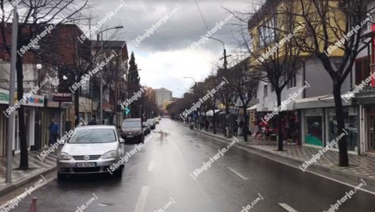 Dita pa makina në Lezhë, qyteti si asnjëherë më parë, rrugët bosh (VIDEO)