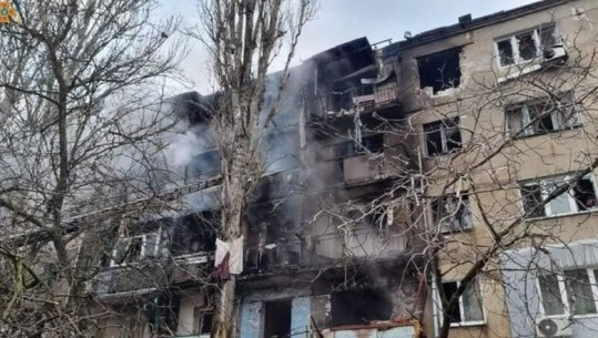 Rusët sulmojnë Mykolaivin, kryebashkiaku: Po përdorin bomba thërrmuese mbi civilët 