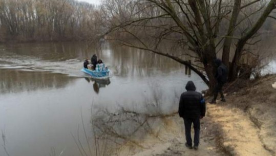 Tentuan të arratiseshin me varkë, 4 të vdekur në Kherson, mes tyre një 13 vjeçar  