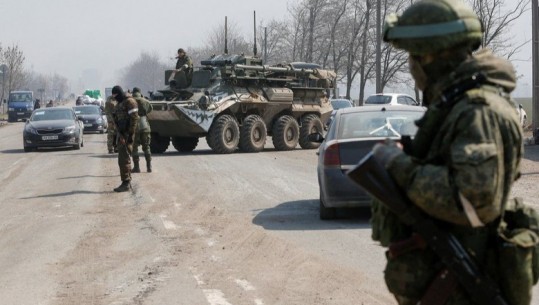 Britania: Trupat ruse largohen plotësisht nga veriu i Ukrainës