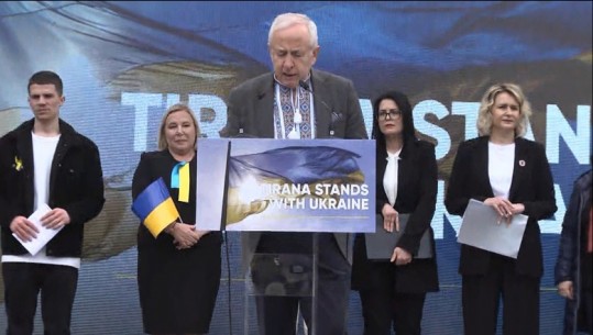 Ambasadori ukrainas, Shkurov, në manifestim: Faleminderit Shqipërisë për solidaritetin njerëzor