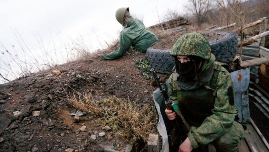 Zyrtarët ukrainas: Kemi goditur depon e armëve ruse në rajonin e Luhanskut