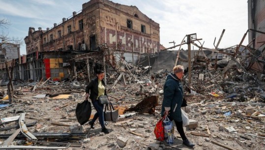 Këshilli i qytetit: Mijëra shtëpi janë të shkatërruara në Mariupol