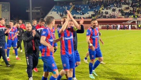 Vllaznia eliminon Partizanin me 'ruletat ruse', në finalen e Kupës kundër Laçit