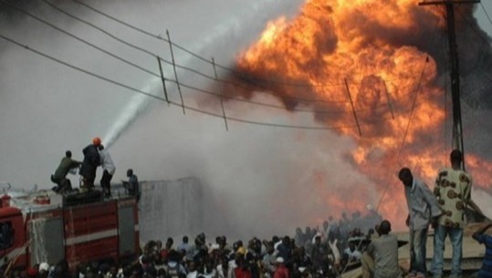 Shpërthen rafineria ilegale e naftës në Nigeri, raportohet për mbi 100 të vdekur