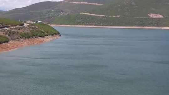 Rritet niveli i ujit në liqenin e Fierzës, ndalohet prodhimi në hidrocentral për rritjen e rezervës energjetike