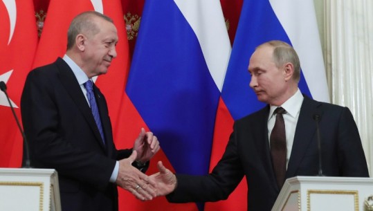 Erdogan telefonat me Putin: Jam gati t’iu ndihmojë te negocioni me Kievin 