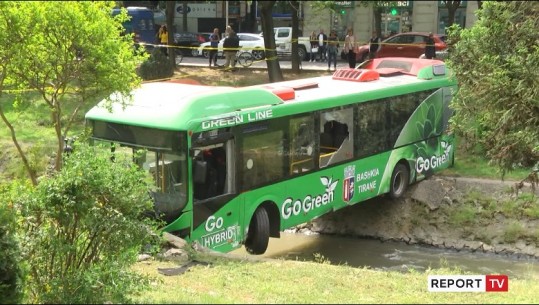 Aksidenti në Tiranë, nën hetim për shkelje të rregullave të qarkullimit shoferi i autobusit që u përplas me 'Benzin' dhe përfundoi në lumin Lana