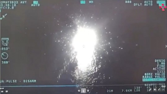 Droni ukrainas shkatërron dy anije ruse në Detin e Zi (VIDEO)