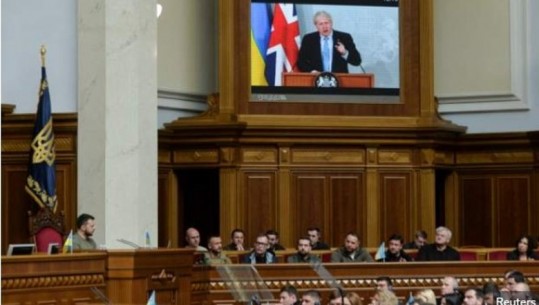 Johnson flet në Parlamentin e Ukrainës, miraton një paketë mbështetje prej 270 milionë paundësh për Kievin