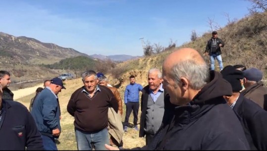 Bashkia Memaliaj nuk merr në dorëzim ujësjellësin, 350 banorë protestojnë: Kemi 8 vite pa ujë të pijshëm