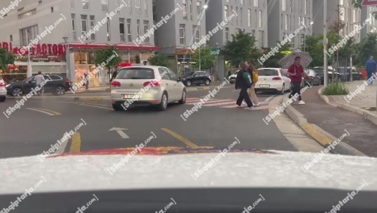 Pas aksident tragjik te rruga e ‘Kavajës’, shoferët nuk zënë mend, nuk respektojnë këmbësorët në vijat e bardha