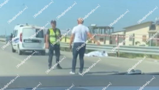 Në këmbë në autostradën Vlorë-Fier, humb  jetën tragjikisht 50 vjecari, përplaset nga makina! Ndalohet shoferi 19-vjeçar (VIDEO)