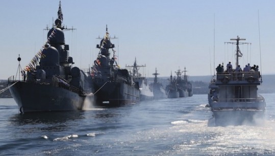 Moska: Anijet e huaja do të mund të largohen nesër nga Mariupol