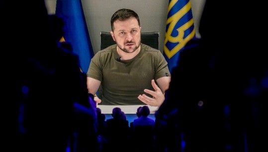 Lufta në Ukrainë/ Moska: Anijet e huaja do të mund të largohen nesër nga Mariupol! Zelensky: Na jepni armë të rënda për të ruajtur stabilitetin botëror