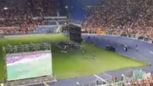 VIDEO/ Roma shënon gol në 'Air Albania', 50 mijë tifozë romanistë shpërthejnë ovacionet në Stadiumin 'Olimpico' në Itali