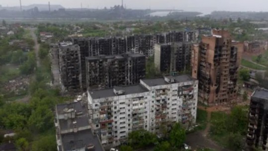 Mariupol: Zbulohen 70 trupa nën rrënojat e një fabrike të vjetër