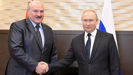 Lukashenko: Në kufij situata nuk është e lehtë, por Bjellorusia do të mbrojë kufijtë e saj territoriale