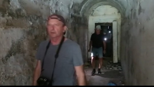Izraelitët ‘pushtojnë’ tunelet nëntokësore të Kukësit, turistët: Bëjini muze të komunizmit