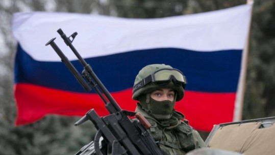 ‘Hiqet kufiri i moshës për shërbimin në ushtri’, Putin miraton ligjin e ri