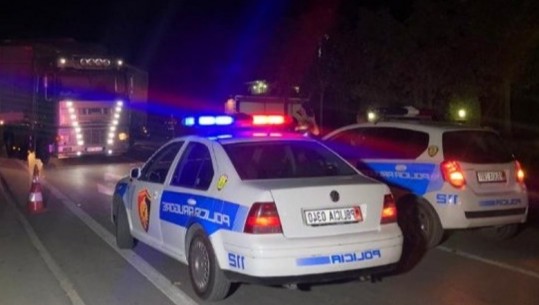 Makina përplas 10-vjeçarin në fshatin Panaja në Vlorë, shoferi largohet nga vendi i ngjarjes