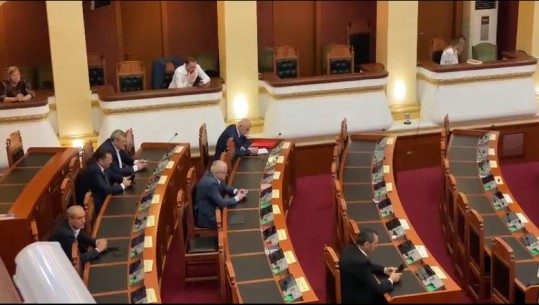 Ezaurohet raundi i tretë për zgjedhjen e presidentit të ri pa kandidatë, grupi parlamentar i PD bojkoton seancën plenare
