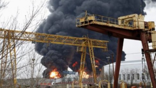 Ushtria ruse shkatërroi rafinerinë e Kremenchuk, Ukraina tashmë plotësisht e varur nga importet e karburantit, zyrtari: Tani jemi në një situatë tronditje çmimesh