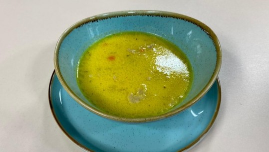 Supë makarona dhe mish nga zonja Albana