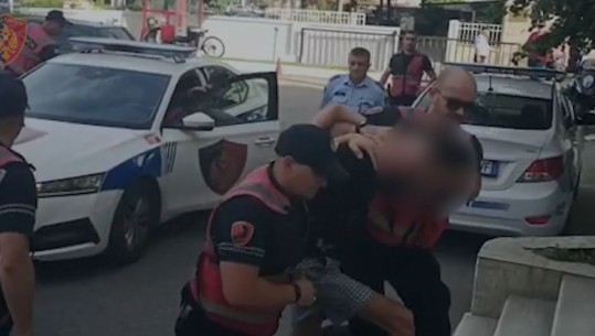 Kishte thyer arrestin e shtëpisë dhe lëvizte me armë në makinë, në pranga 21 vjeçari dhe shoku i tij në Tiranë