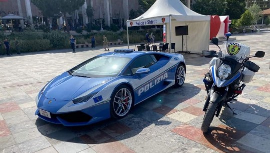 'Spektakël' në sheshin 'Skëndërbej', forcat e sigurisë italiane 'transferohen' në Tiranë! Lamborghini që shpëton jetë, roboti anti eksploziv që 'fik' valët! Kremtohet 25-vjetori i bashkëpunimit në fushën e sigurisë