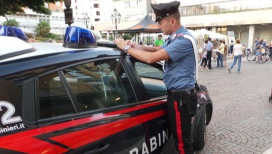 U përpoqën t'ia mbathnin policisë, shqiptarët në Itali përfshihen në aksidentin tragjik! Ndërron jetë njëri prej tyre