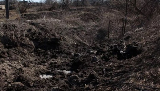 Kthehen në Ukrainë disa prej trupave të ushtarëve të rënë, pjesë e një shkëmbimi viktimash me Rusinë