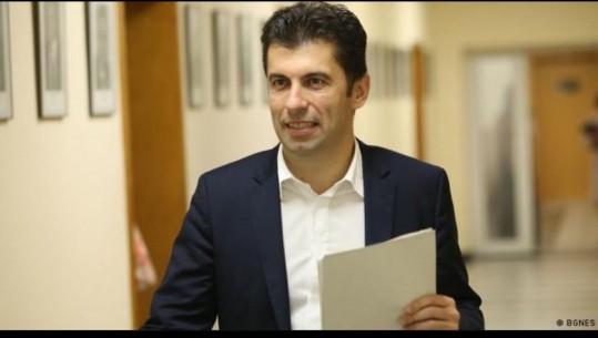  Kryeministri bullgar dërgon në parlament propozimin francez për heqjen e vetos ndaj Maqedonisë së Veriut! Kryetari i KE-së nga Ohri: Së shpejti zhvillime pozitive