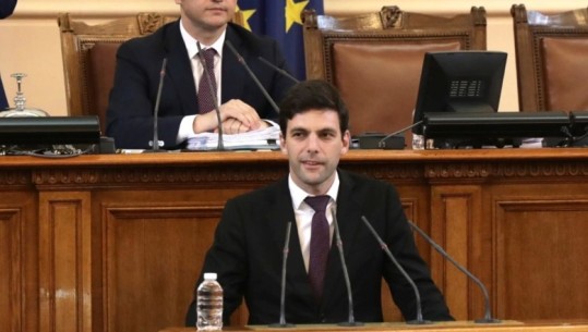 E akuzuan për shkelje të Kushtetutës, Parlamenti bullgar shkarkon kryetarin e Kuvendit