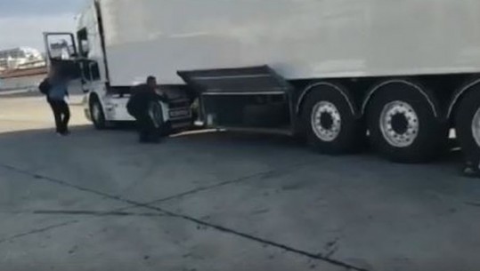 Durrës/ Kishte fshehur emigrantin e paligjshëm egjiptian në kabinën e kamionit, arrestohet 57-vjeçari nga Miloti