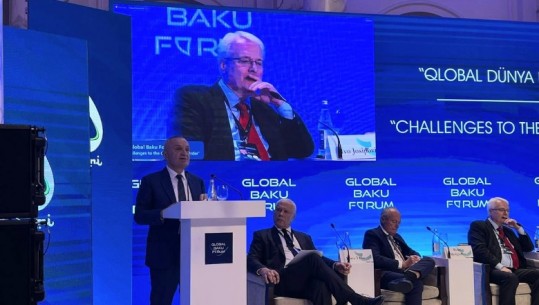 Presidenti Meta flet kundër Ballkanit të Hapur në Forumin e Bakusë: Të përqendrohemi në zbatimin e procesit të Berlinit, jo në qasjet alternative paralele