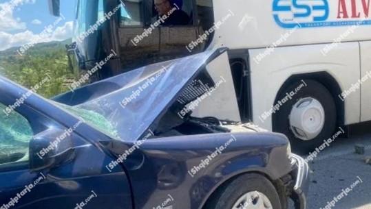 Aksident në aksin Librazhd-Prrenjas, makina përplaset me autobusin me targa greke! Një i plagosur