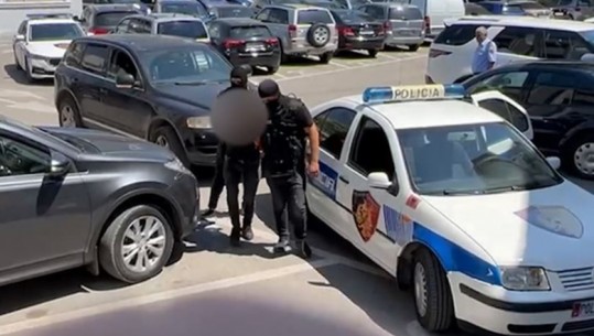 Sekuestrohet mbi 1 kg kokainë që shitej në Tiranë dhe Lezhë! Arrestohen 2 persona nga policia, vihet nën hetim një tjetër (VIDEO)