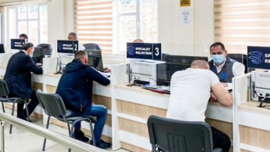 2100 regjistra të dëmtuar, prokuroria nis sekuestrimin e listës së punonjësve që kanë pasur akses në arkivin e Kadastrës Tiranë