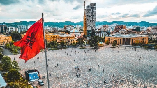 'Kryeqyteti shqiptar është një perlë', 'Air France' zbulon 12 destinacionet e verës, mes tyre dhe Tirana