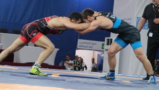 Lojrat Mesdhetare/ Rusi Abakarov siguron medaljen e parë për Shqipërinë, 2 eliminime në boks! Shkëlqen Petrov